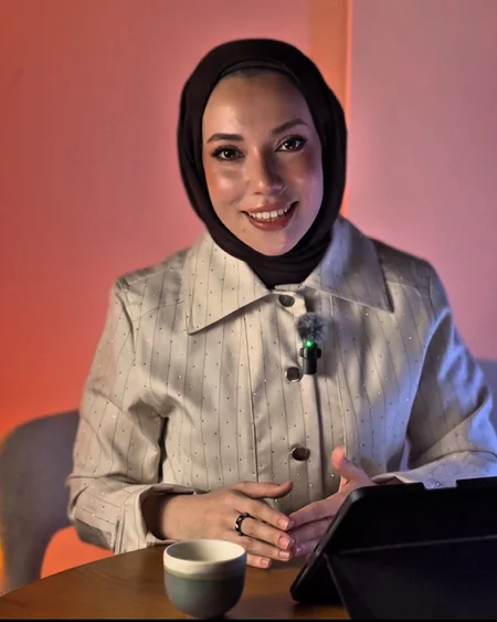 Zeynep Uruktan - Photo 2