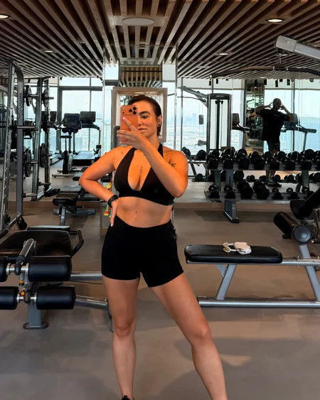 Zarinradsamira2 - Photo 5