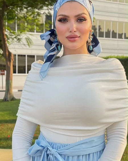 Khadija ALKUBRA - Photo 1