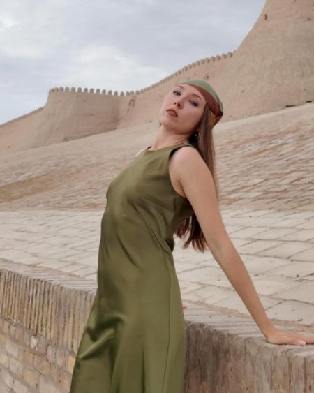 Julia in Arabia - Photo 7
