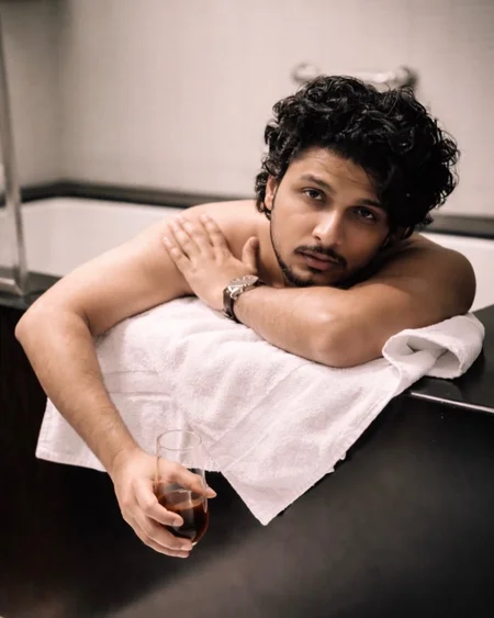 Amaan khan - Photo 2