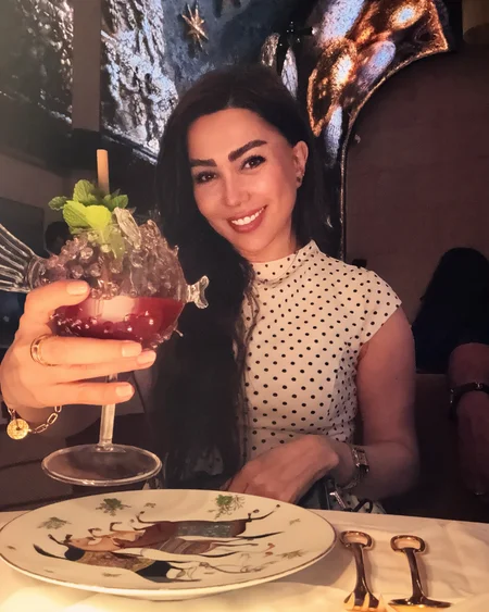 Elin Najafi - Photo 3