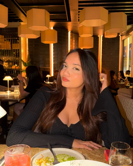 Richa Manuella - Photo 1