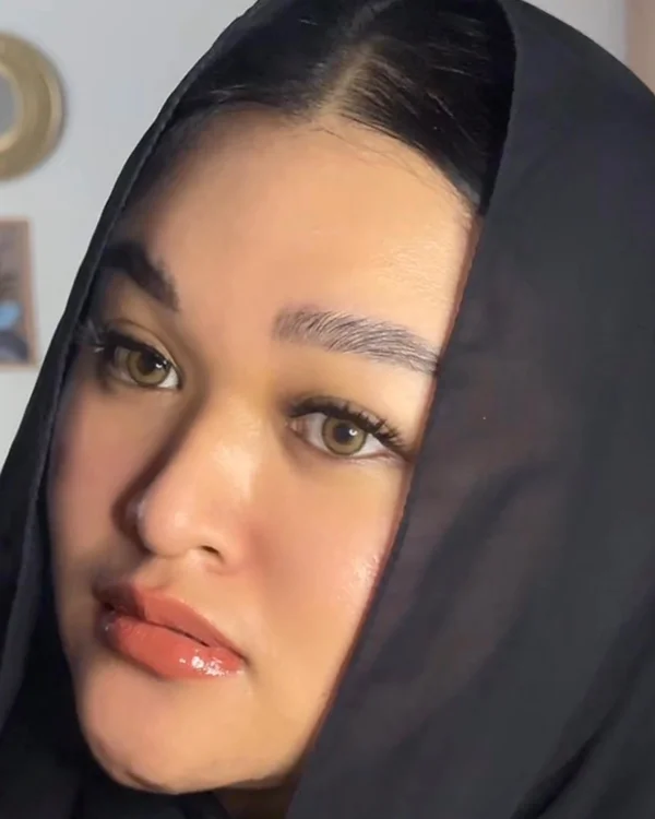 Jullie UGC